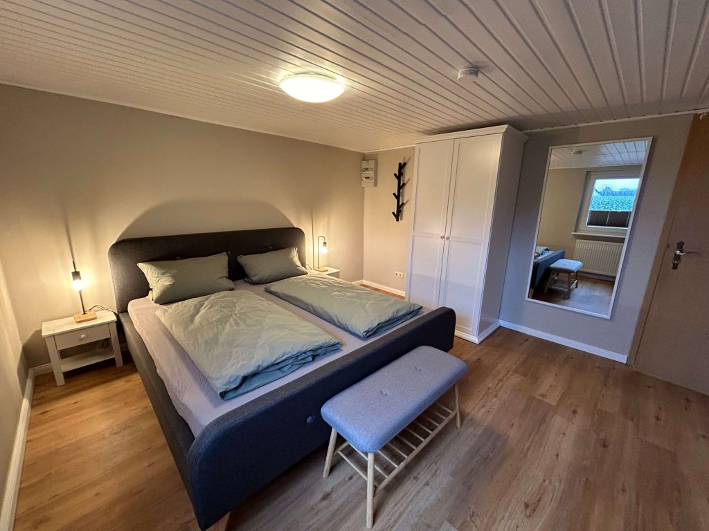 Schlafraum mit 1,80x2,00m Doppelbett